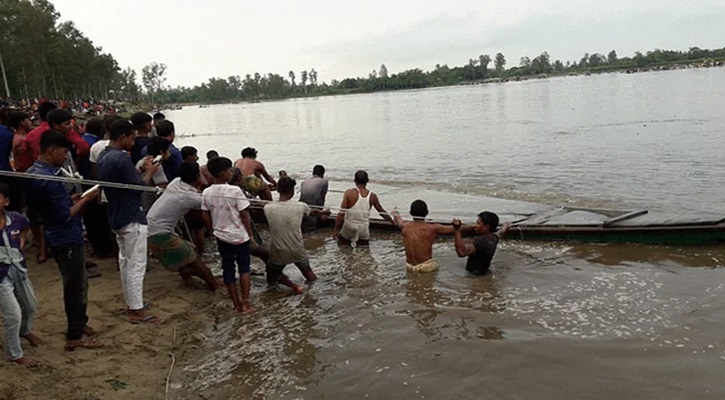 পঞ্চগড়ে নৌকাডুবিতে ২৪ জনের পরিচয় শনাক্ত